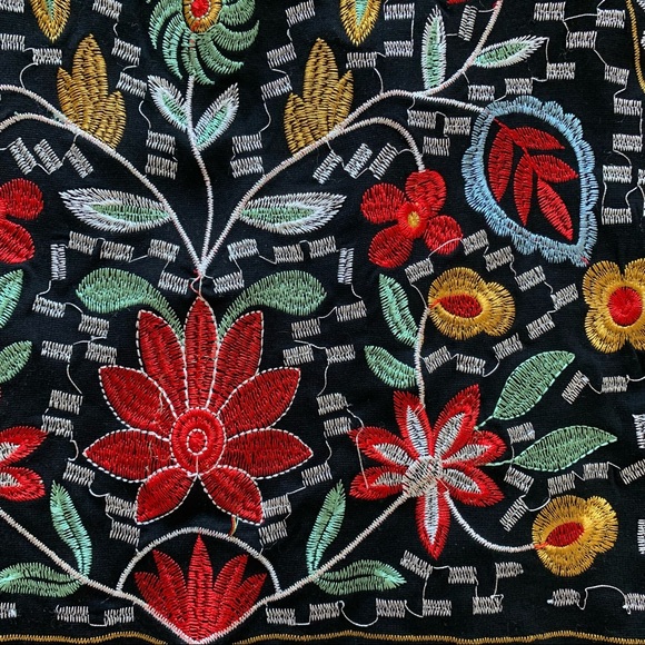 Floral Embroidered Skirt - Picture 2 of 6